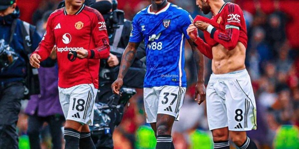 曼联新帝星冬窗或出租那不勒斯！其已拒绝续约，曼联愿4000万出售