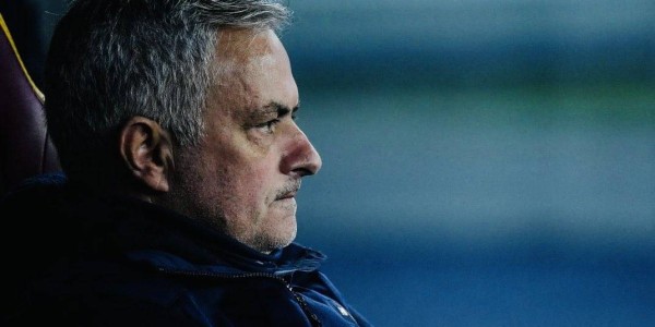 穆里尼奥还是没有原谅英超：曼城应该被扣分，曼联当年能拿冠军